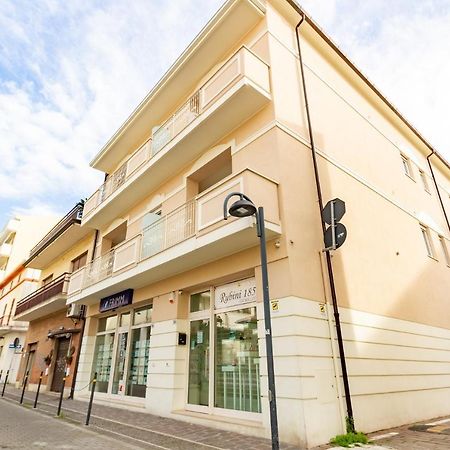Giada 2P - Palazzina Laura Myho Casa Lägenhet Tortoreto Exteriör bild